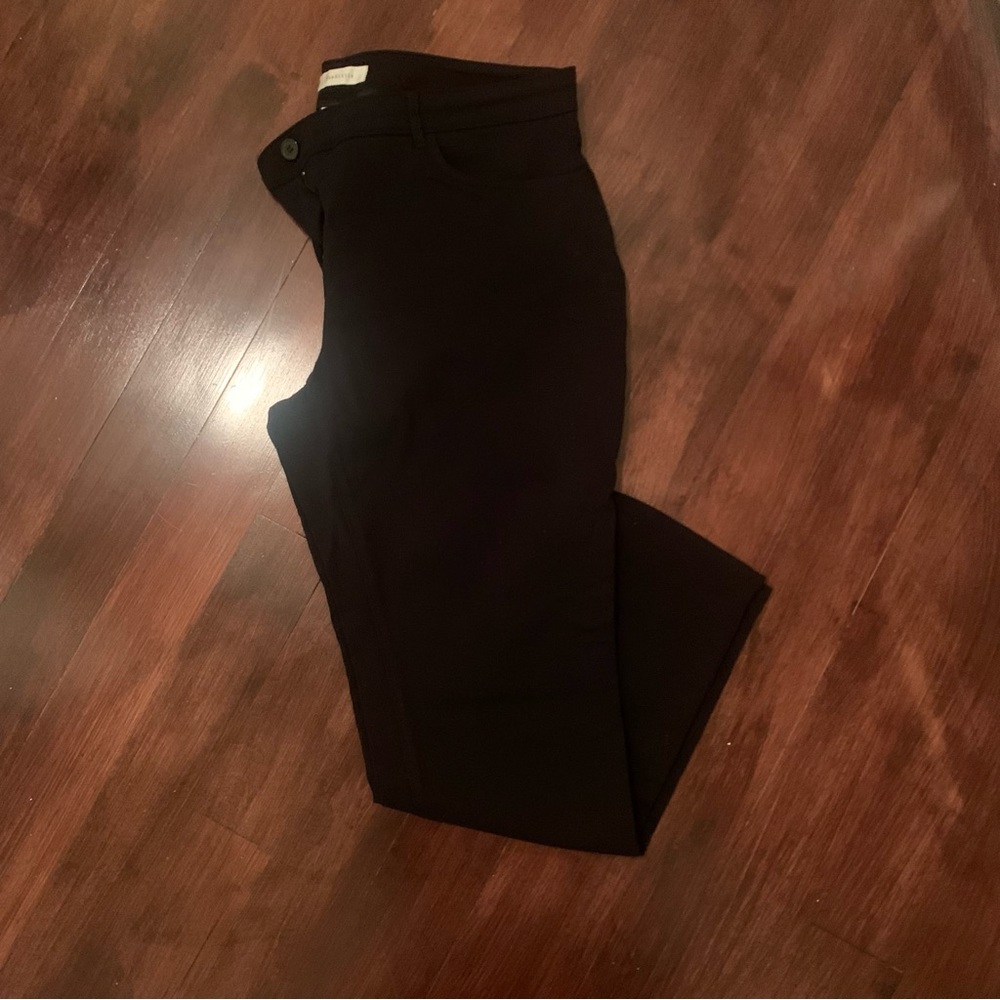 Black stretchy pants